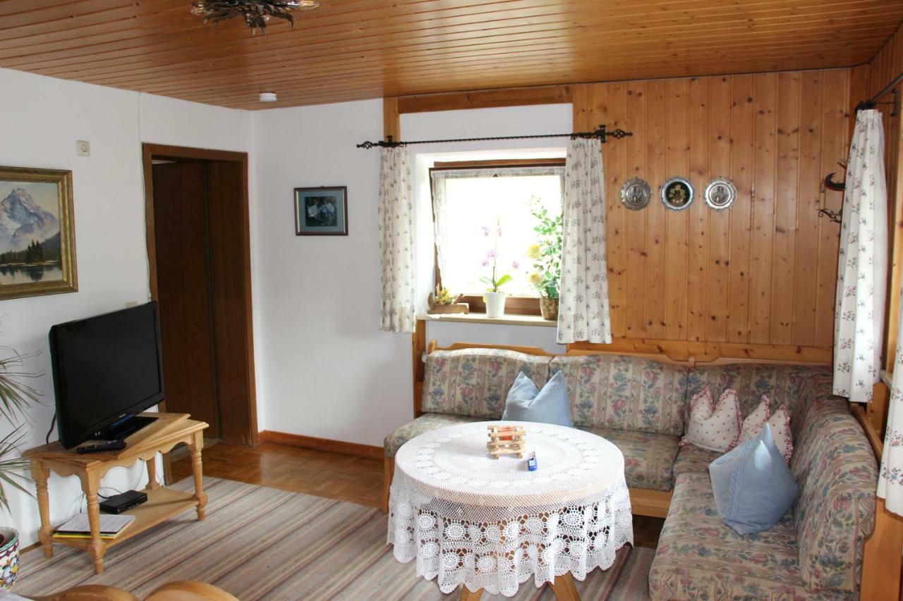 Landhaus Wiesenhof Ferienwohnung Zugspitz Garmisch-Partenkirchen Exterior foto