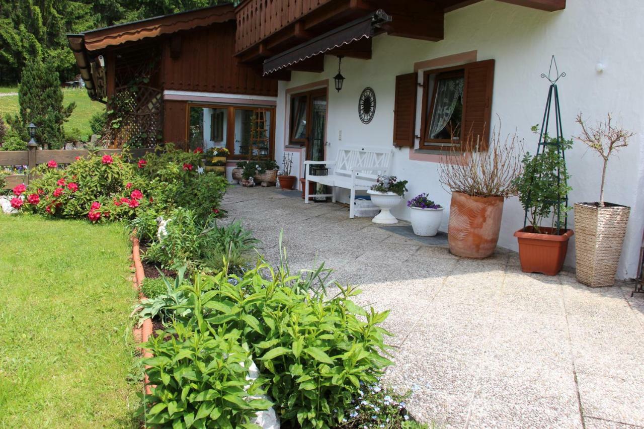 Landhaus Wiesenhof Ferienwohnung Zugspitz Garmisch-Partenkirchen Exterior foto